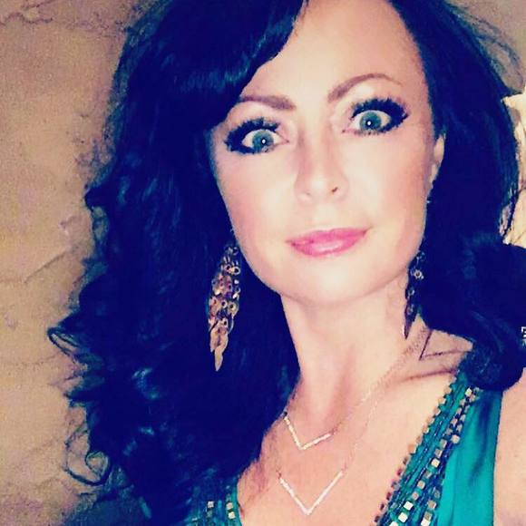 Meet your Posher, Jennifer - Picture 1 of 1